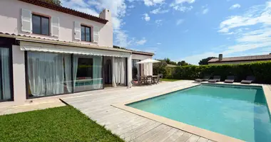 5 bedroom villa in France
