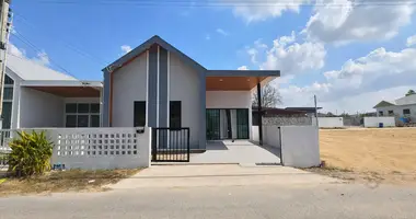 Haus 3 Schlafzimmer in Pong, Thailand