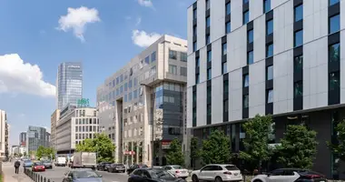 Коммерческое помещение 815 м² в Варшава, Польша