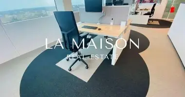 De inversiones 18 000 m² en Strovolos, Chipre
