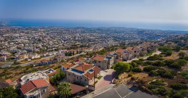6 bedroom house in Peyia, Cyprus