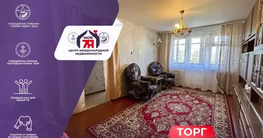 Apartamento 3 habitaciones en Saligorsk, Belarús