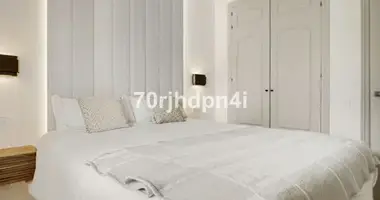 Wohnung 3 Schlafzimmer in San Pedro Alcantara, Spanien