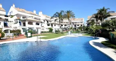Apartamento 3 habitaciones en San Pedro Alcantara, Španjolska