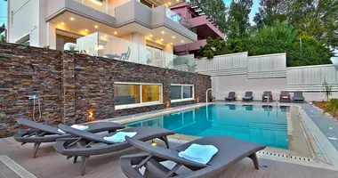 Villa 9 bedrooms in Municipality of Saronikos, Greece