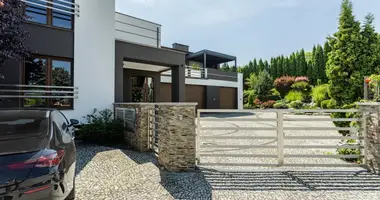 Commercial property 640 m² in Sroda Wielkopolska, Poland