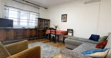 Dom w Podgorica, Czarnogóra