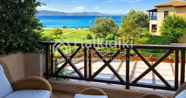 Villa 2 rooms in Ouranoupoli, Greece