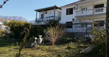Casa 4 habitaciones en Burtaisi, Montenegro
