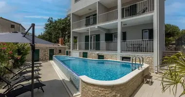 5 bedroom house in Grad Trogir, Croatia
