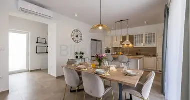 4 room house in Kastel Stari, Croatia