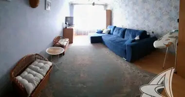 Apartamento 4 habitaciones en Muchaviecki sielski Saviet, Belarús