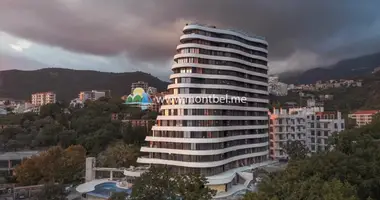 Penthouse 3 bedrooms in Becici, Montenegro
