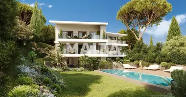 3 bedroom apartment in 1, France