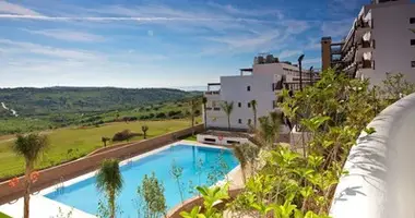 2 bedroom apartment in Estepona, Spain