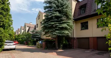 4 bedroom house in Warsaw, Poland