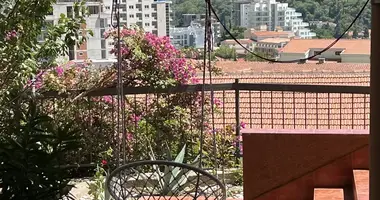 Apartamento 2 habitaciones en Budva, Montenegro