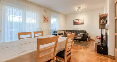 Квартира 5 комнат в Adamovec, Хорватия