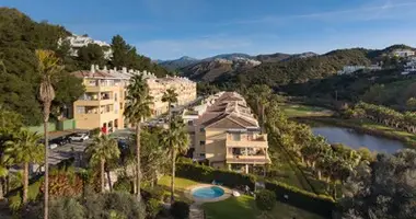 3 bedroom apartment in Benahavis, Spain