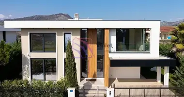 Villa in Kosmajska, Montenegro