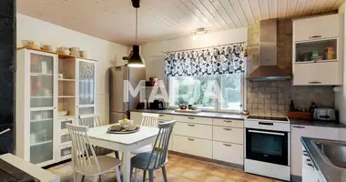 Casa 5 habitaciones en Kouvola sub region, Finlandia
