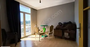 Квартира 4 комнаты в Муратпаша, Турция