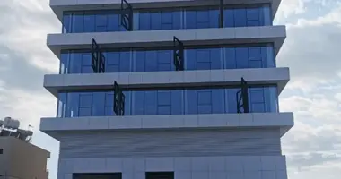 Office Building in Kato Polemidia, Limassol dans Limassol, Chypre
