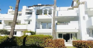 Apartamento 2 habitaciones en Estepona, Španjolska