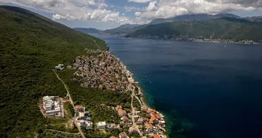 Apartamento 2 habitaciones en Tivat, Montenegro