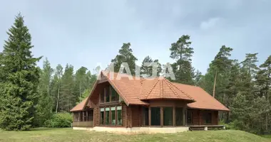 Dom w Makstenieki, Łotwa