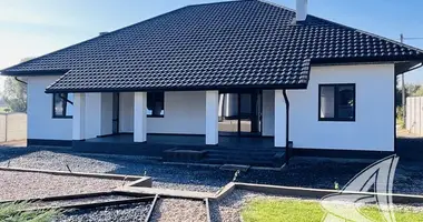 Haus in Vialikija Matykaly, Belarus