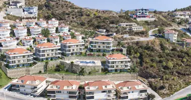 Mieszkanie 5 pokojów w Muratpasa, Turcja