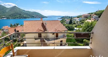 2 bedroom apartment in Herceg Novi, Montenegro