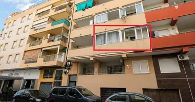 Mieszkanie 3 pokoi w Torrevieja, Hiszpania