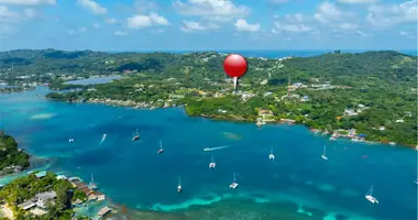 Кондо в French Harbour, Гондурас