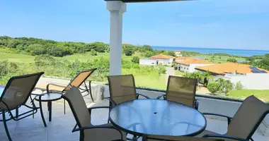 Haus 2 Schlafzimmer in Roatan, Honduras