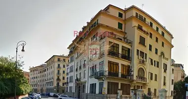 Apartamento 4 habitaciones en Roma, Italia