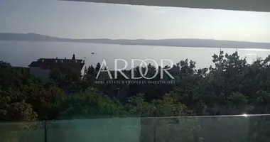 Квартира 2 спальни в Цриквеница, Хорватия