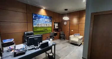 Propiedad comercial 270 m² en Albania