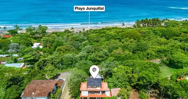 4 bedroom house in Veintisiete de Abril, Costa Rica