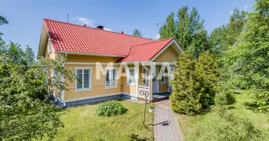 Dom 5 pokojów w Parhalahti, Finlandia