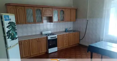 Wohnung 3 zimmer in Lucniki, Belarus