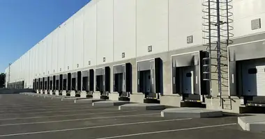 Almacén 11 848 m² en Sofino, Rusia