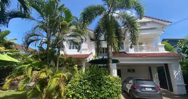 Apartamento 3 habitaciones en Chalong, Tailandia