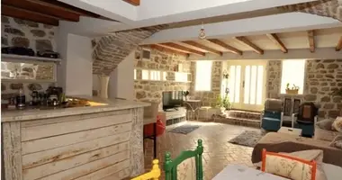 Дуплекс 2 спальни в Херцег-Нови, Черногория