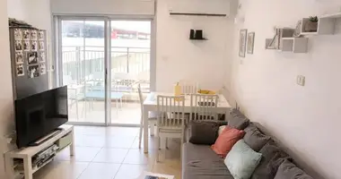 2 room apartment in Tel-Aviv, Israel