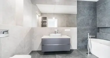 Commercial property 124 m² in Poznań County, Poland