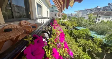 Villa 12 habitaciones en Bashkia Durres, Albania