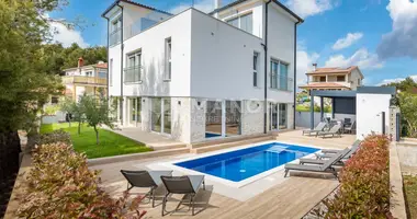 5 bedroom house in Opcina Fazana, Croatia
