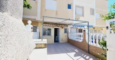 3 bedroom house in La Mata, Spain